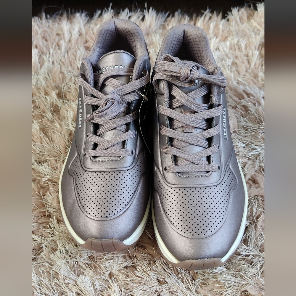 Skechers Metallic Sneakers